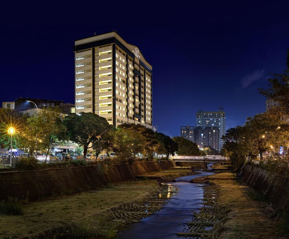 Aeris International Hotel Taichung Exterior foto